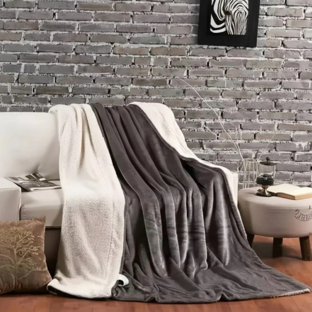 Cobija Premium Piel de Conejo King – Lujo y suavidad en cada descanso